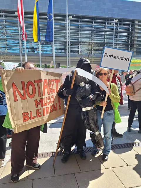 Bei Herzinfarkt oder Schlaganfall verursacht eine zu späte, professionelle Versorgung nicht nur unsagbares menschliches Leid, sondern auch enorme Kosten (für Intensivstation, KH, Therapie, Reha, Material aus dem Sanitätsbereich usw.), weiß Gina Wörgötter aus ihrem beruflichen Alltag als diplomierte Krankenpflegerin. | Foto: Grüne Liste Gablitz