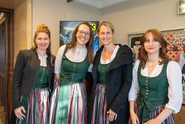 Die Gäste wurden freundlich empfangen. | Foto: MeinBezirk/Stefan Verderber, RB/Anita Hartleb