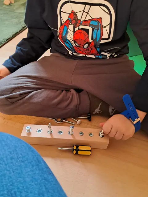 Kinder lernen spielerisch wichtige Basisfähigkeiten. | Foto: Privat