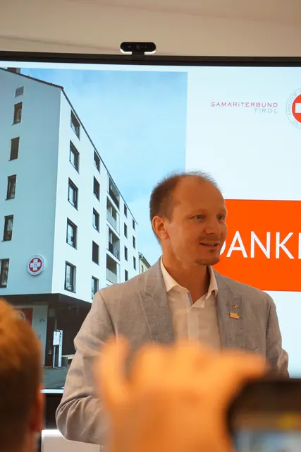 Bürgermeister Johannes Anzengruber bei der feierlichen Eröffnung.  | Foto: MeinBezirk/SPRENGER