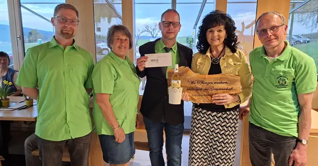 Vorstand des Siedlervereins Windhaag mit Vizebürgermeisterin Susanne Pilgerstorfer (2.v.r.). | Foto: zVg