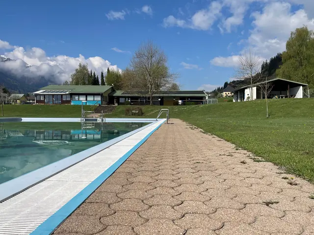 Freibad wird saniert und zum Treffpunkt der Gemeinde