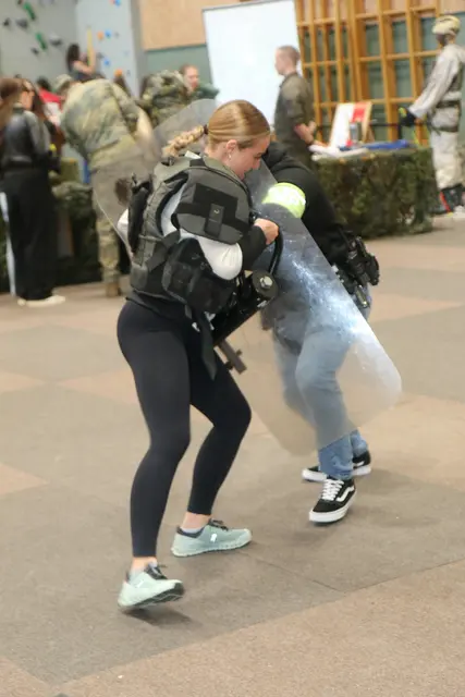 "Abwehrkampf mit der MP"