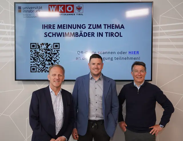 Ulrich Mayerhofer, WK-Berufsgruppensprecher-Stv. Tiroler Bäder, Michael Kirchmair, WK-Berufsgruppensprecher Tiroler Bäder und Univ.-Prof. Martin Schnitzer, Institut für Sportwissenschaft, Universität Innsbruck  (v.l.)
 | Foto: WK Tirol