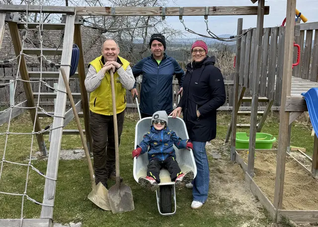 Beliebte Sandkistenaktion begeistert Familien im Bezirk erneut