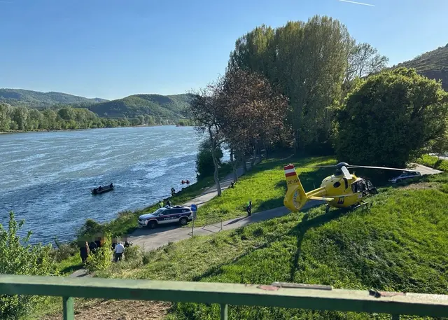 Sogar der Hubschrauber landete an Ort und Stelle. | Foto: DOKU NÖ