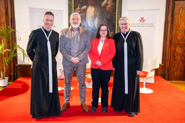 Nicolaus Buhlmann Can.Reg., Werner Brix, Manuela Mayer, Elias Carr Can.Reg. | Foto: Stift Klosterneuburg / Walter Hanzmann
