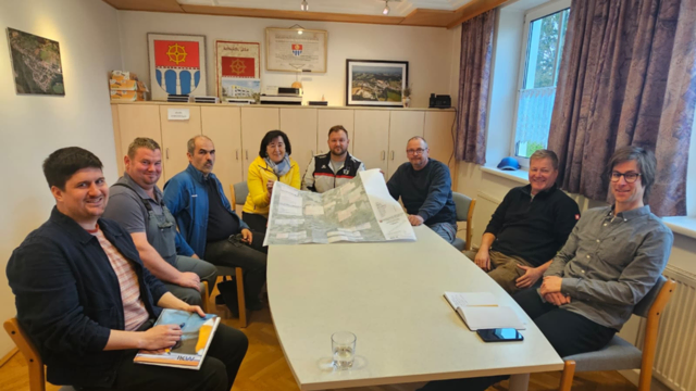 Patrick Haslinger, MSc. (Büro IKW), Martin Henickl. ABI Christian Pachler, Bgm. Juliana Günther, Marc Kaiblinger, Martin Reibauer, Christian Kampner und AL Florian Bruch bei der Optimierung des Blackout-Konzeptes
 | Foto: Gemeinde Kematen