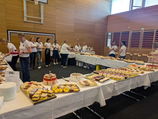 Die vielen Mehlspeisen kamen beim Kuchensonntag in Gabersdorf bestens an. | Foto: VP Frauen