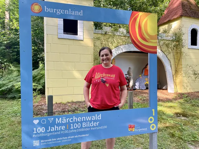 Michaela Meister und ihr Mann betreiben seit über 20 Jahren den Märchenwald Mühlgraben, der Jung und Alt gleichermaßen begeistert.  | Foto: Elisabeth Kloiber