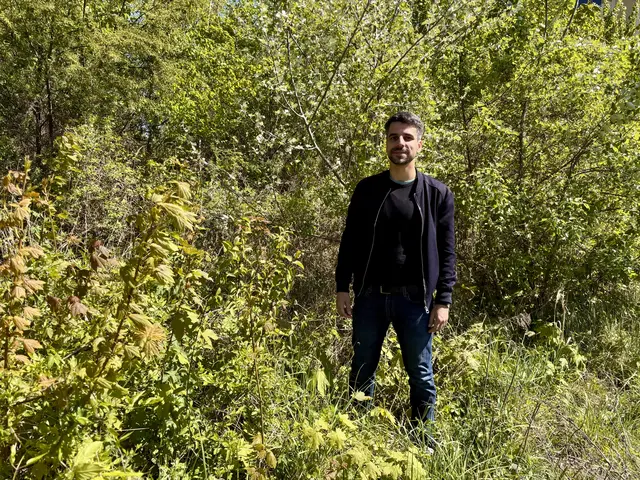 Der künstlerische Leiter Jakob Brossmann gibt einen Einblick in das neue Festival. | Foto: Tanja Handlfinger