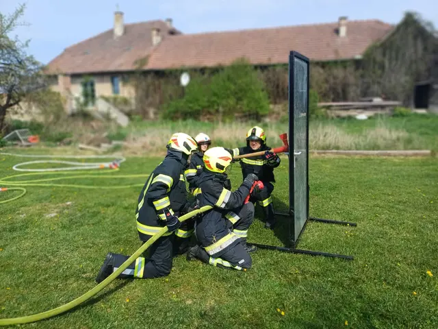 Atemschutzgeräteträger-Lehrgang in Großweikersdorf