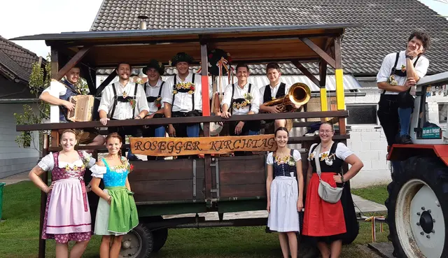 Die Veranstaltungen der Brauchtumsgruppe sind fixer Bestandteil im Jahreskreis. | Foto: Brauchtumsgruppe Rosegg
