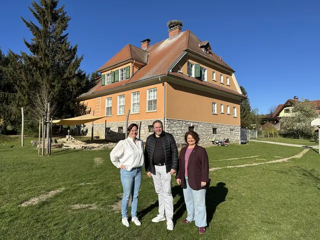 Livestream aus dem Storchennest auf der Volksschule Schirning