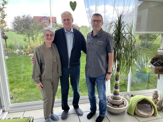 Bürgermeisterin Ulrike Kitzinger, Walter Reisch und Vizebürgermeister Josef Jagschitz. | Foto: Gemeinde Sigleß