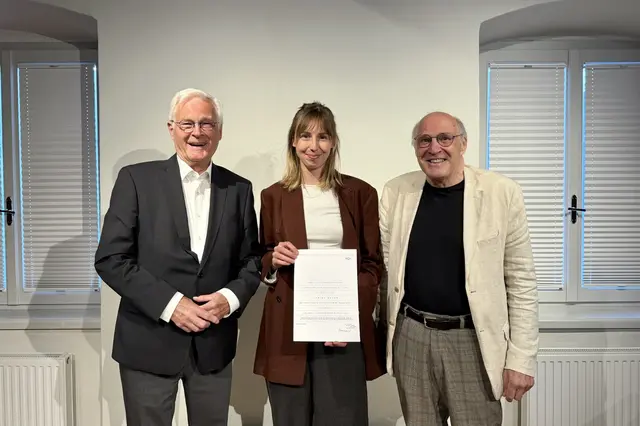 Gert Ammann, Preisträgerin Janine Weger, Günther Dankl. | Foto: alpinguin