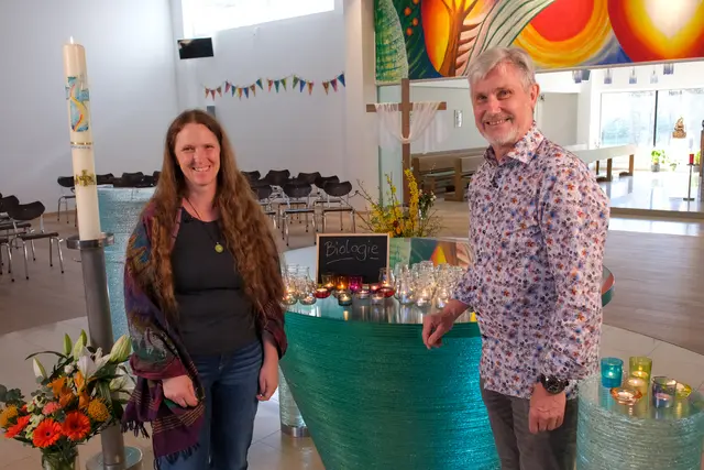 Kirche schickt Matura-Glück, Segen kommt per WhatsApp aufs Handy