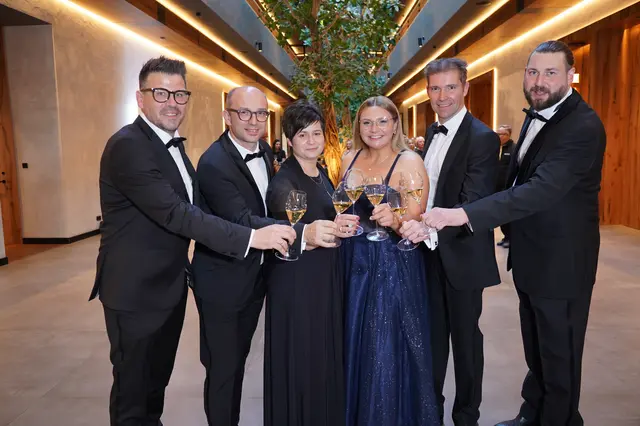 Die Winzer der Initiative: (v.l.) Reeh, Zantho, Klein, Smoley, Scheiblhofer und Schwarz | Foto: Andreas Tischler
