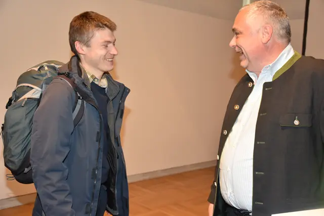 Buchpräsentation „Aichinger-Haslinger-Zeilinger", Atlas der Familiennamen auf -inger in Oberösterreich von Karl Hohensinner im Adalbert Stifter Institut. Das Buch kann beim Herausgeber Adalbert-Stifter-Institut um 33 Euro erworben werden.
Adalbert-Stifter-Institut des Landes Oberösterreich
Adalbert-Stifter-Platz 1
4020 Linz
Telefon: +43 (0)732 7720/11294–11295
E-Mail: office@stifter-haus.at | Foto: Robert Zinterhof