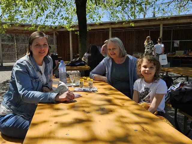 Ulrike Allmer, Veronika und Hannah Haydn | Foto: Simon Glösl