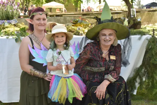 Kobolde, Elfen und Hexen tummelten sich am Walpurgismarkt in Rechnitz. | Foto: MeinBezirk/Michael Strini