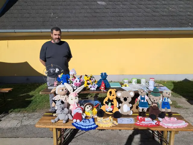 Anton Haindl am Stand von seiner Tochter Tamara Dresler-Haindl