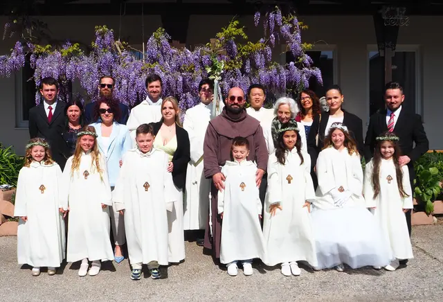 Erstkommunion am Flugfeld