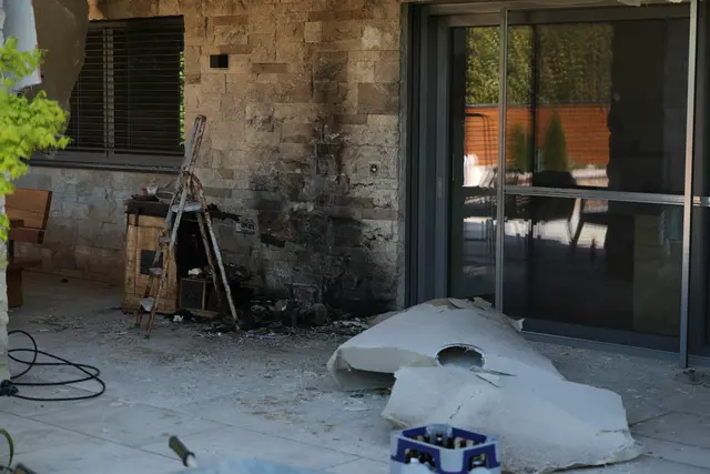 Laut Feuerwehr hätte der Brand auf das gesamte Haus übergegriffen, hätten die beiden nicht so schnell reagiert. | Foto: Team fotokerschi