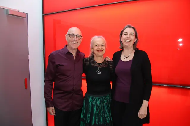 Eric Lebeau, Sigrid Gerlach und Leonore von Stauss feierten im Kulturhaus Seekirchen ihr 30-jähriges Musikjubiläum.