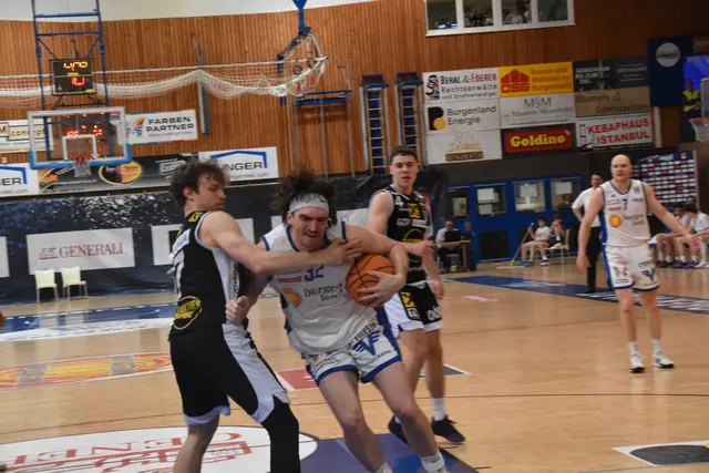 Andrew Sims tankte sich durch. | Foto: MeinBezirk/Michael Strini