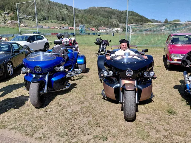 Oldtimer, Traktoren, Käfer – ein Fest für Familie und Hobby