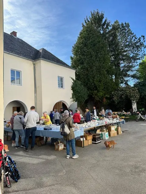 Flohmarkt im Pfarrhof