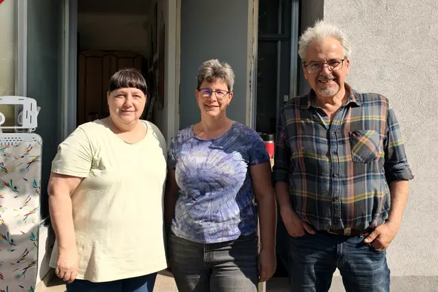 Petra Pasching, Annemarie Müller und Wolfgang Schanik hatten vieles anzubieten. | Foto: Christian Nowotny