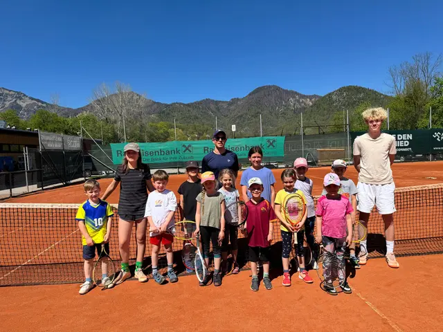 Tenniskids strahlten mit der Sonne um die Wette