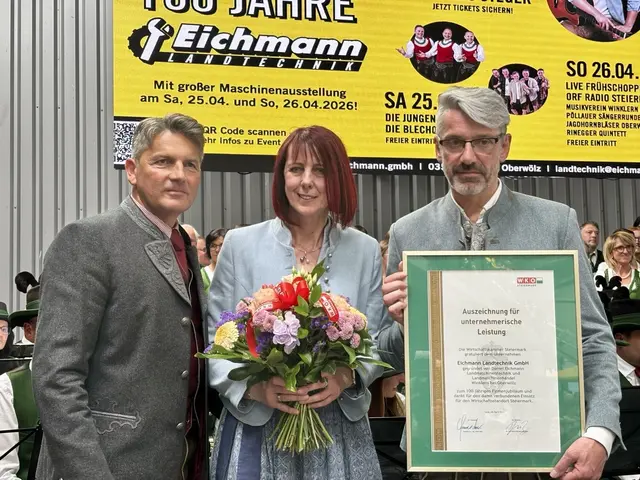 Viele Gratulanten aus Politik und Wirtschaft folgten der Einladung zum Jubiläum. | Foto: MeinBezirk/Angelika Brunner