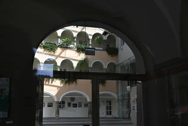Arkadenhof im Rathaus- am Samstag geschlossen