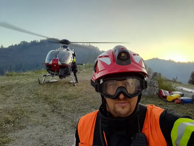 Mehrere Hubschrauber sind im Löscheinsatz. | Foto: BFV Voitsberg