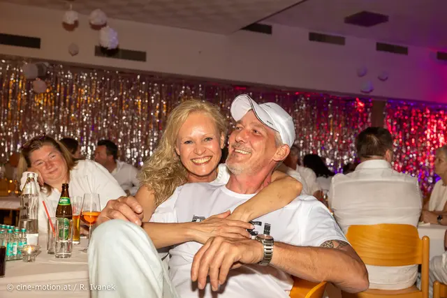 Natascha und Michael (Mike) - ein spaßiger Abend garantiert. | Foto: cine-motion.at / R. Ivanek