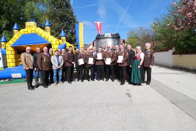 80 Jahre FF-Döppling wurde heiß gefeiert