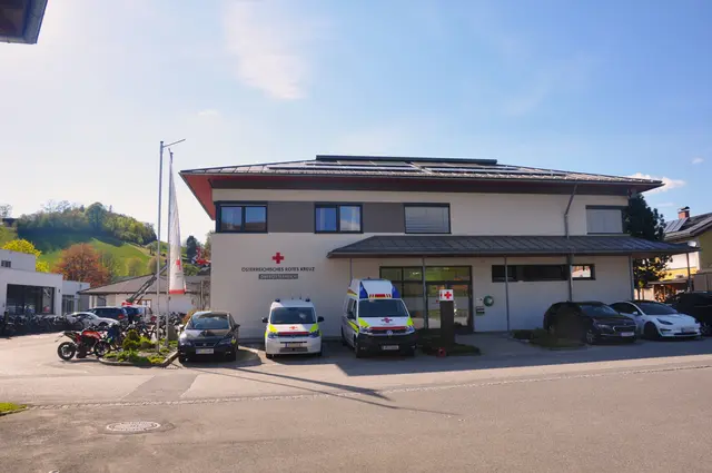 Bei strahlendem Frühlingswetter trafen sich heute mehr als 100 motivierte Teilnehmer in Waldhausen zum gemeinsamen Start der OÖ Bewegungs-Challenge. Eine Veranstaltung der Gesunden Gemeinde Waldhausen.  | Foto: Gesunde Gemeinde Waldhausen