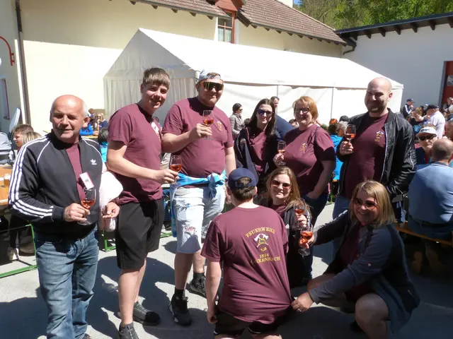 Die Feuerwehr Lackenbach war auch vor Ort und bestens gelaunt! | Foto: Vanessa Wittmann