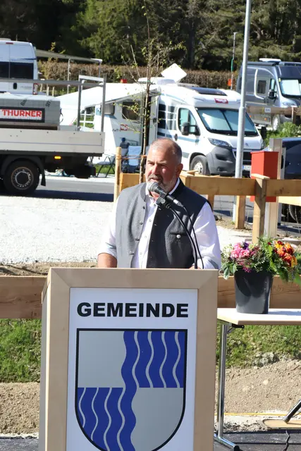 Für GF Florian Kiechl von den Rinner Kommunalbetrieben war es ein Freudentag. | Foto: Kendlbacher