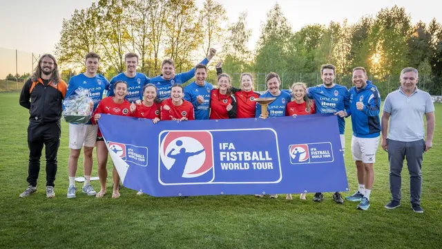 Hochkarätiger Faustballsport wurde in Münzbach geboten