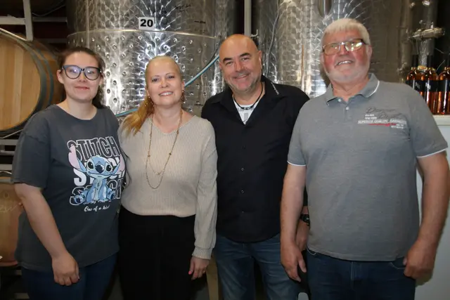 Weingut Haider - Vanessa, Melanie, Hans und Otto 
