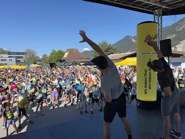 Unverzichtbarer Teil der Veranstaltung: Das gemeinsame Warm-Up gehört dazu! | Foto: Paul Weber