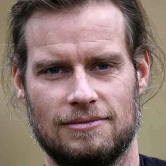 Zoologe Gernot Kunz bezeichnet den Brand als temporäres Massensterben, sieht für die Artenvielfalt darin aber auch eine Chance.  | Foto: Gernot Kunz
