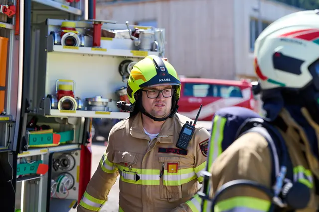 Abschnittskommandant Andreas Mair zeigte sich mit dem Ablauf der Übungsszenarien zufrieden. | Foto: Manuel Würtenberger