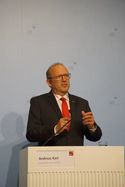 Der Geschäftsführer Rotes Kreuz - Rettungsdienst Tirol, Andreas Karl | Foto: MeinBezirk/SPRENGER