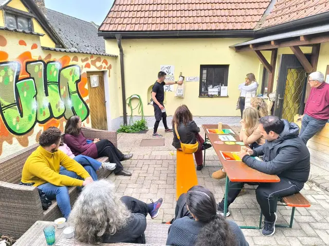 Die Besuchenden aus Griechenland erhielten einen authentischen Einblick in den Schulalltag in Hainburg. | Foto: Römerland Carnuntum Jugend