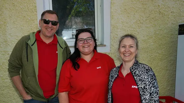 SPÖ Steyr-Gleink feierte das traditionsreiche Maibaum-Fest im Park